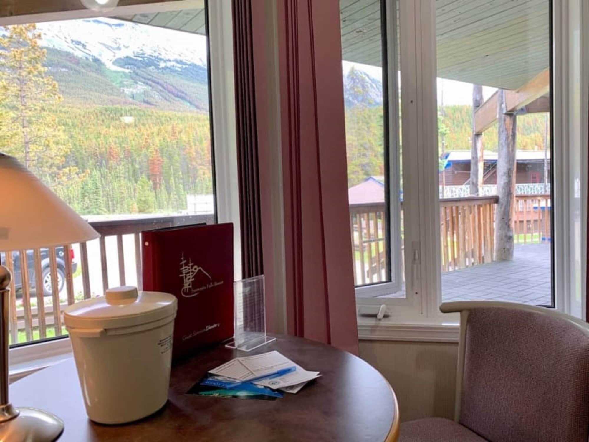 Sunwapta Falls Rocky Mountain Lodge Jasper Exteriér fotografie